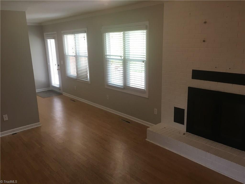 335 Robin Road Mount Airy, NC 27030 - Photo 5 of 19 Gallery Image 5