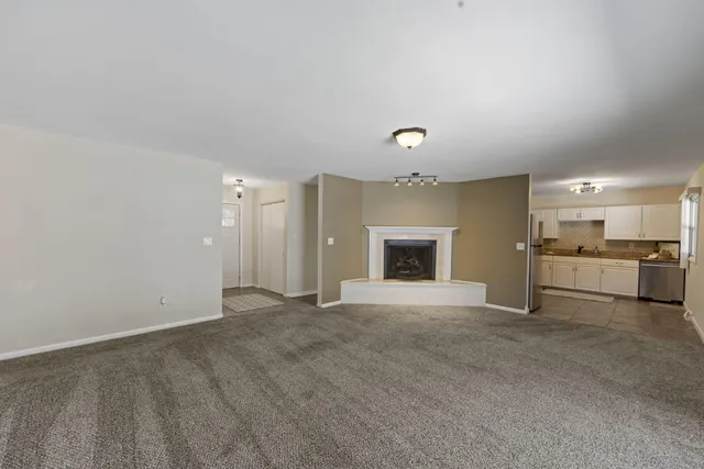 $2,350 | 2948 Elmwood Street, Portage, IN 46368