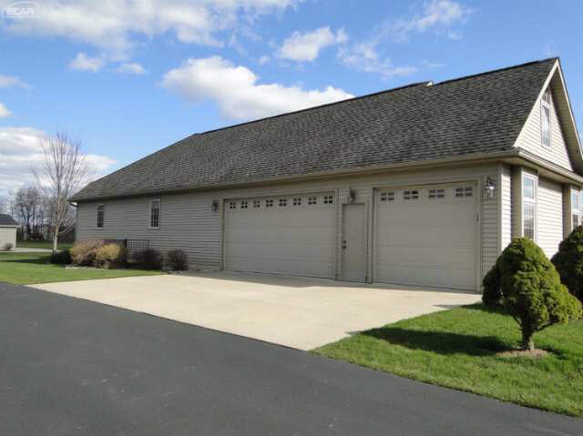 13104 Elms Road Clio, MI 48420 - Photo 38 of 55 21132411-37.JPG