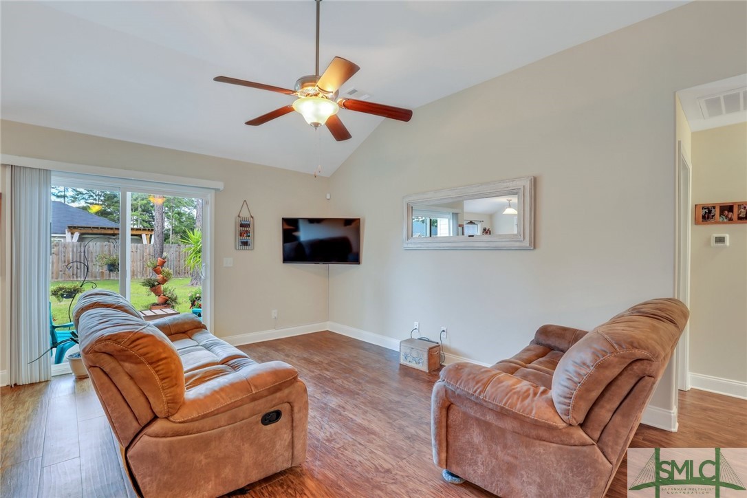 207 Blackwater Way Springfield, GA 31329 - Photo 7 of 35