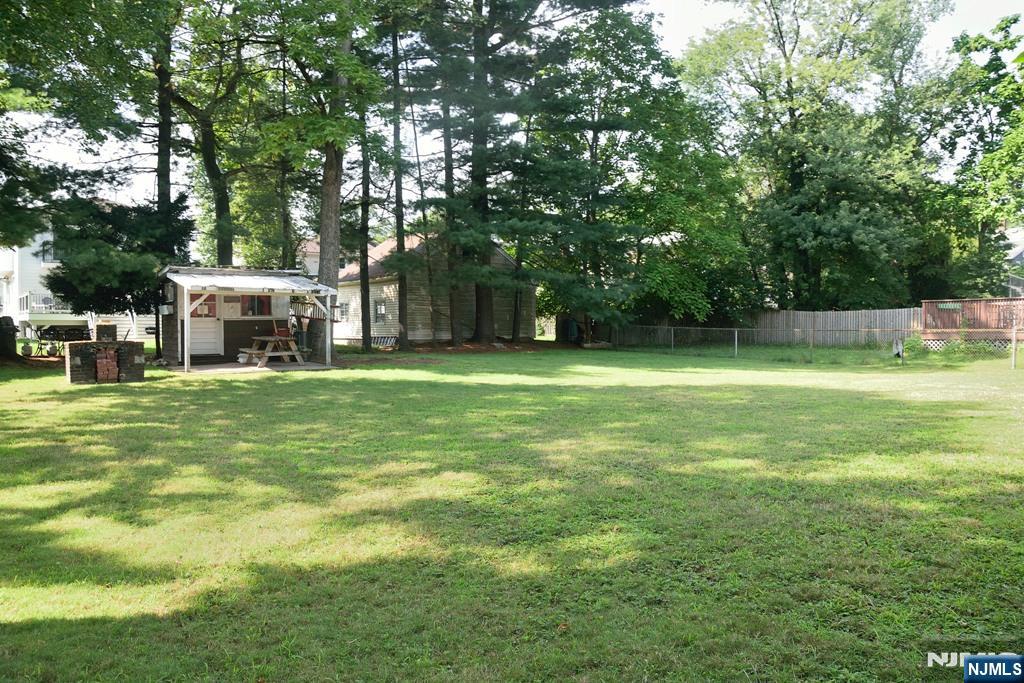 46 Newcomb Road Tenafly, NJ 07670 - Photo 17 of 18 Gallery Image 17