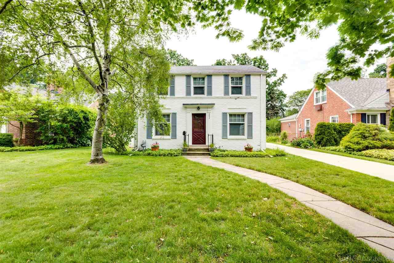993 Hawthorne Road Grosse Pointe, MI 48236 - Photo 2 of 29 31323353-1.JPG