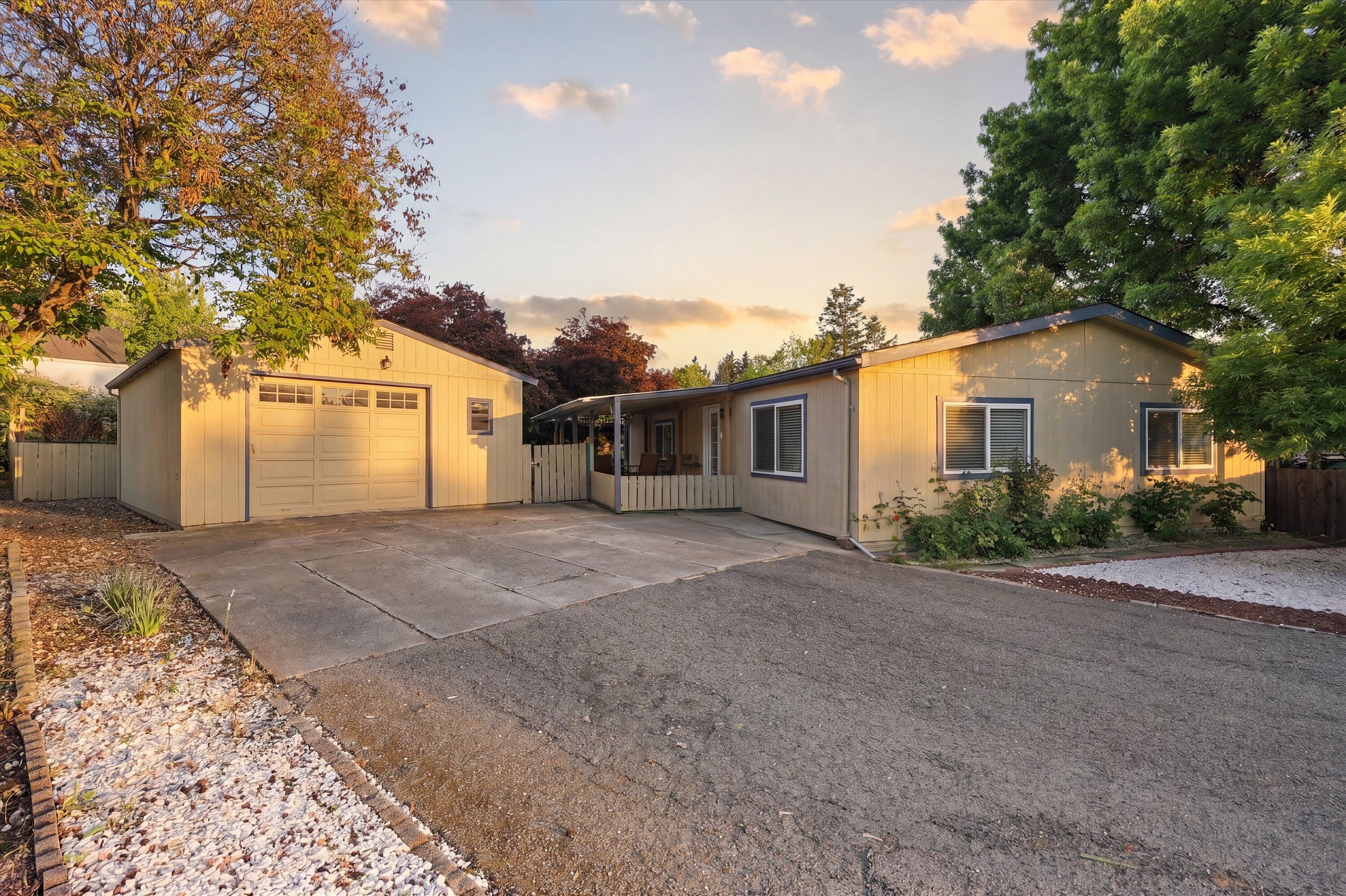 145 Taylor Street Talent, OR 97540 - Photo 1 of 19