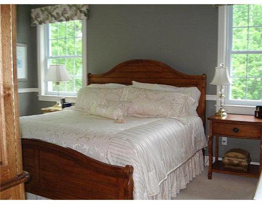 79 Oak Ridge Road Kennebunkport, ME 04046 - Photo 9 of 16 Master Bedroom.