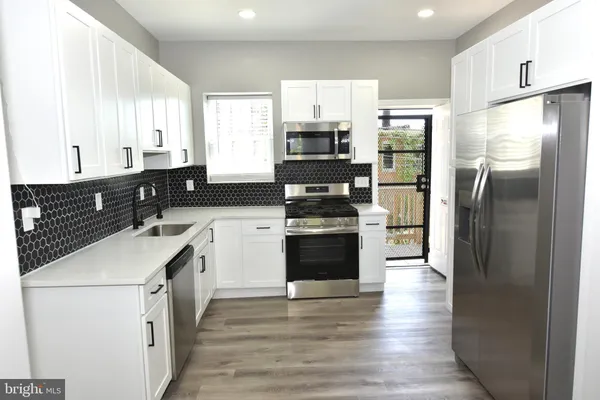 $1,600 | 2225 West Baltimore Street, Baltimore, MD 21223