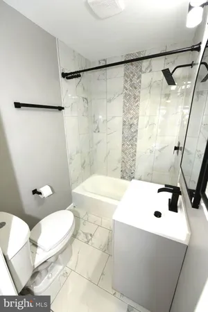 $1,600 | 2225 West Baltimore Street, Baltimore, MD 21223