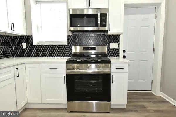 $1,600 | 2225 West Baltimore Street, Baltimore, MD 21223