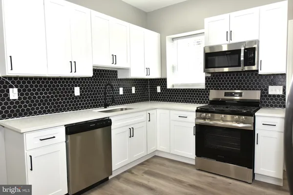 $1,600 | 2225 West Baltimore Street, Baltimore, MD 21223