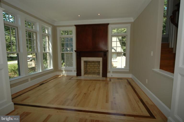 10203 Browns Mill Road Vienna, VA 22182 - Photo 12 of 30 Living Room