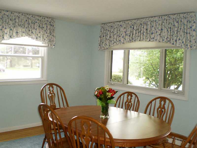 23 Audubon Road Warwick, RI 02888 - Photo 12 of 22 Dining Room.