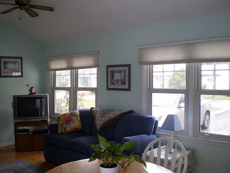 23 Audubon Road Warwick, RI 02888 - Photo 7 of 22 Living Room.