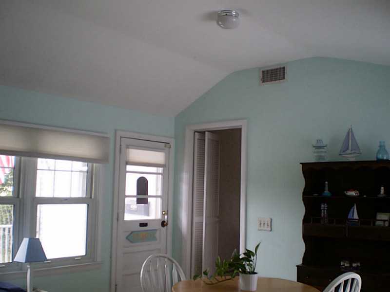 23 Audubon Road Warwick, RI 02888 - Photo 8 of 22 Living Room.