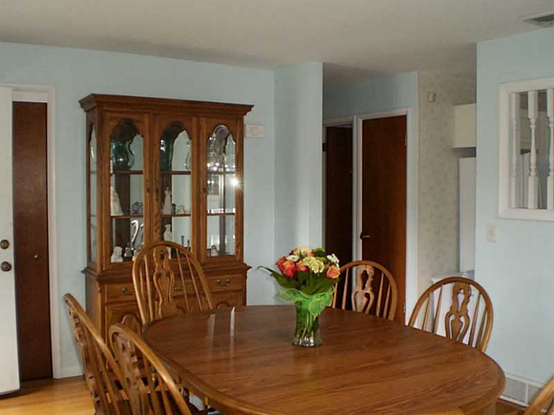 23 Audubon Road Warwick, RI 02888 - Photo 10 of 22 Dining Room.