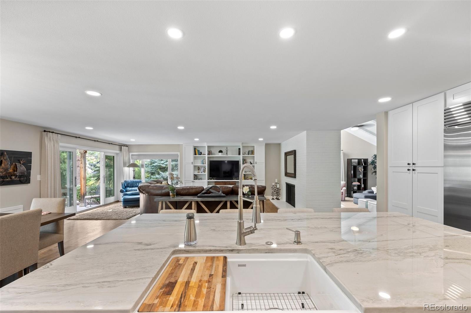 560 Front Range Road Littleton, CO 80120 - Photo 12 of 49 Gallery Image 12