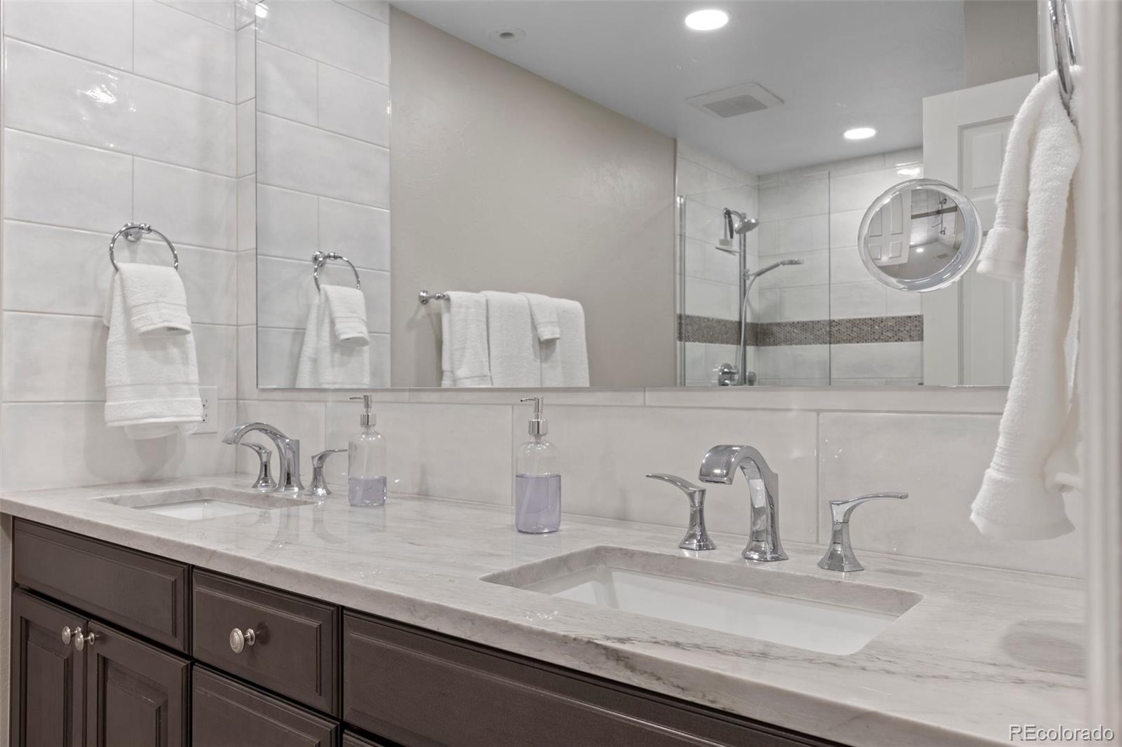 560 Front Range Road Littleton, CO 80120 - Photo 31 of 49 Gallery Image 31