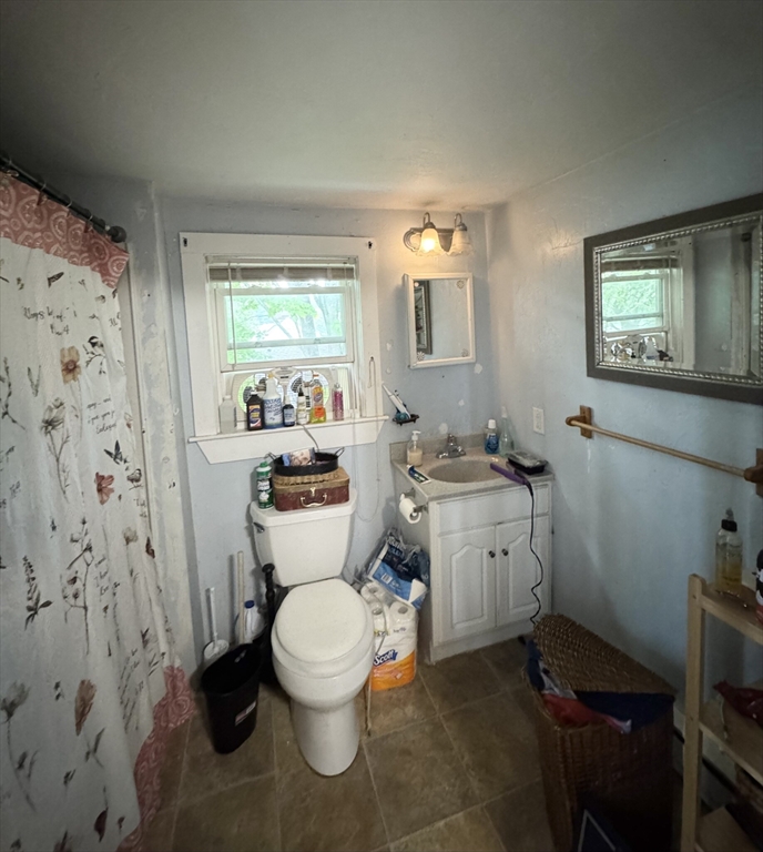 198 Reed Street, Unit 3 Rockland, MA 02370 - Photo 2 of 7