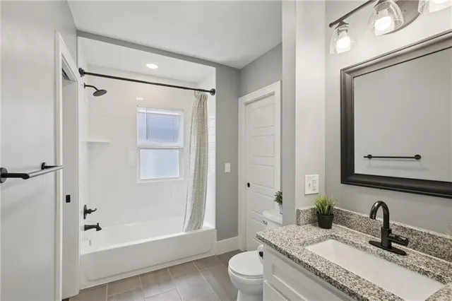 $307,000 | 1010 East 76th Street, Kansas City, MO 64131