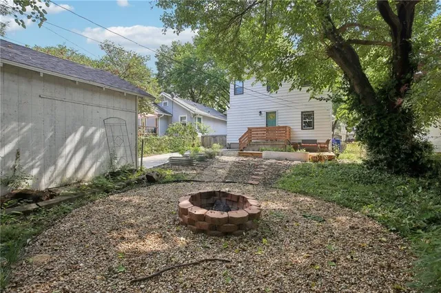 $307,000 | 1010 East 76th Street, Kansas City, MO 64131