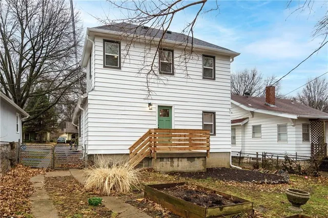 $307,000 | 1010 East 76th Street, Kansas City, MO 64131