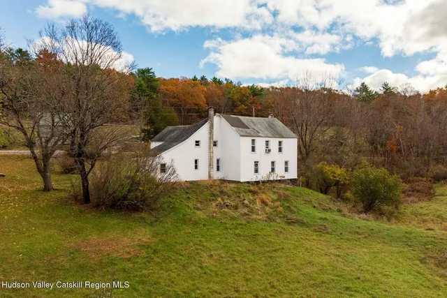 $990,000 | 2021-2071 Potic Mountain Road, Coxsackie, NY 12058