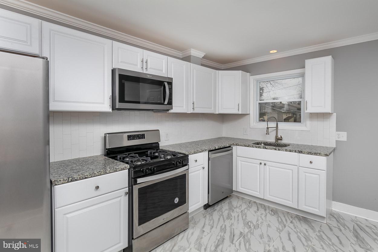 3209 Ripple Road Baltimore, MD 21244 - Photo 4 of 43