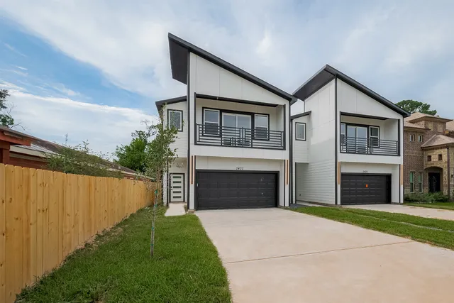 $309,000 | 2422 Dalview Street, Houston, TX 77091