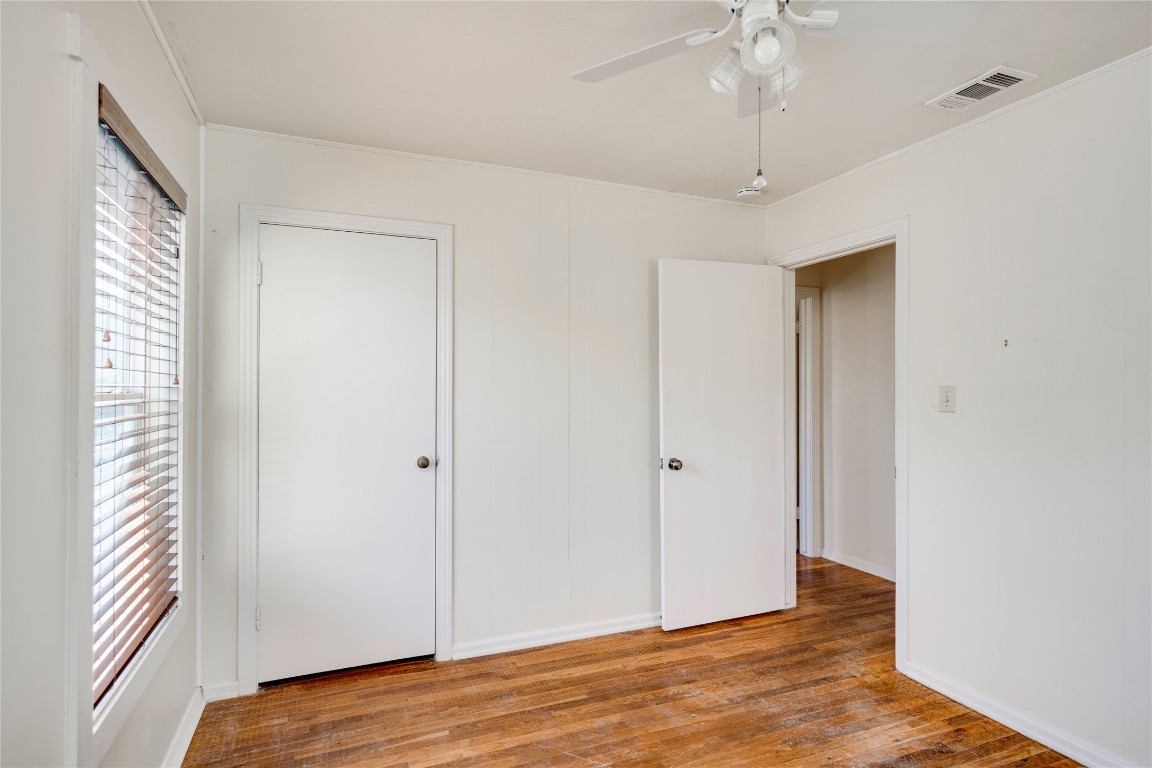 4804 Tanney Street Austin, TX 78721 - Photo 29 of 35 a view of entryway with wooden floor
