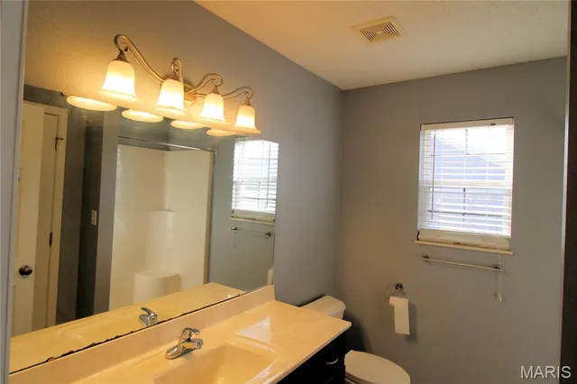 $284,900 | 55 Bridgewater Lane, Unit A, Highland, IL 62249