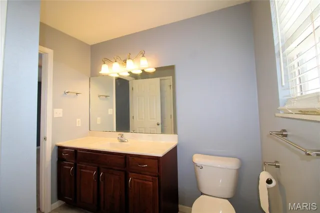 $284,900 | 55 Bridgewater Lane, Unit A, Highland, IL 62249