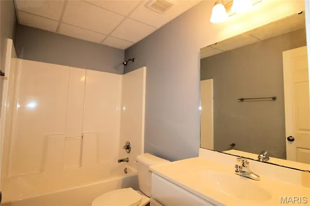 $284,900 | 55 Bridgewater Lane, Unit A, Highland, IL 62249