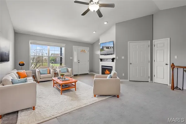 $284,900 | 55 Bridgewater Lane, Unit A, Highland, IL 62249