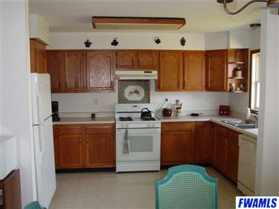 19231 McNabb Road Spencerville, IN 46788 - Photo 3 of 8