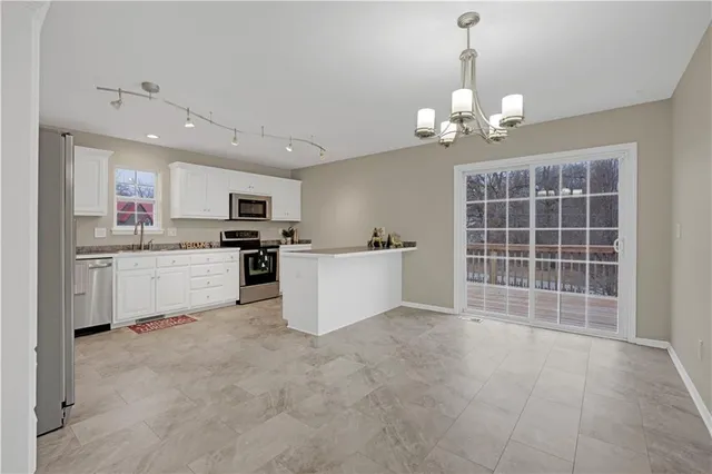 $335,000 | 708 Burlington Road, Warrensburg, MO 64093