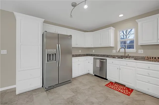 $335,000 | 708 Burlington Road, Warrensburg, MO 64093