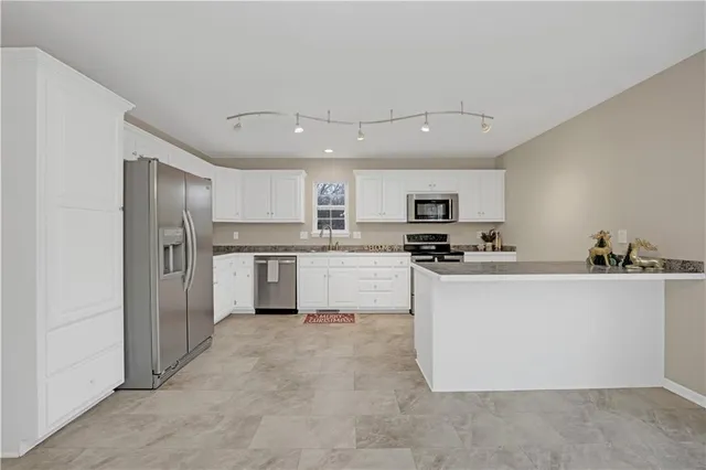 $335,000 | 708 Burlington Road, Warrensburg, MO 64093