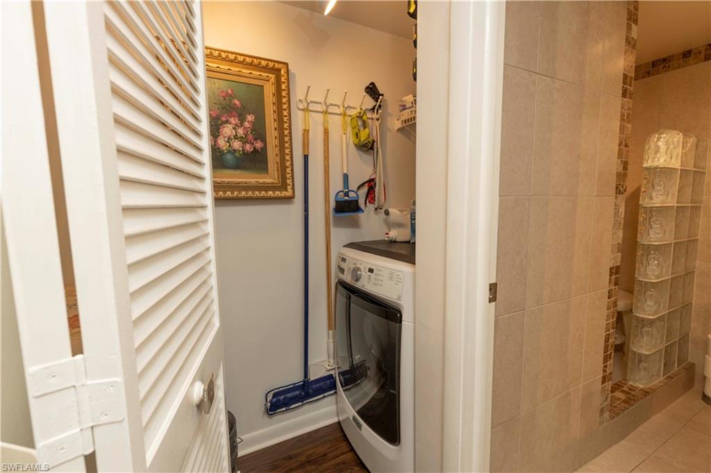 37 High Point Circle East, Unit 209 Naples, FL 34103 - Photo 14 of 28