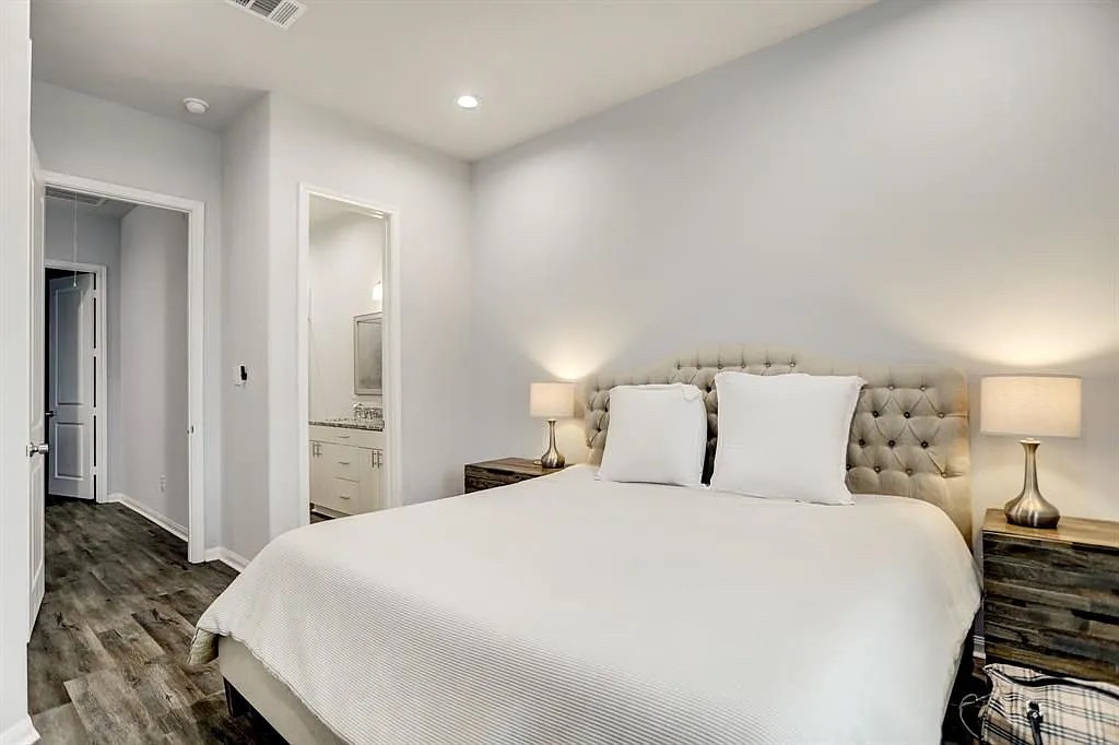 4906 Paradigm Ln Spring Spring, TX 77379 - Photo 7 of 17 Primary bedroom