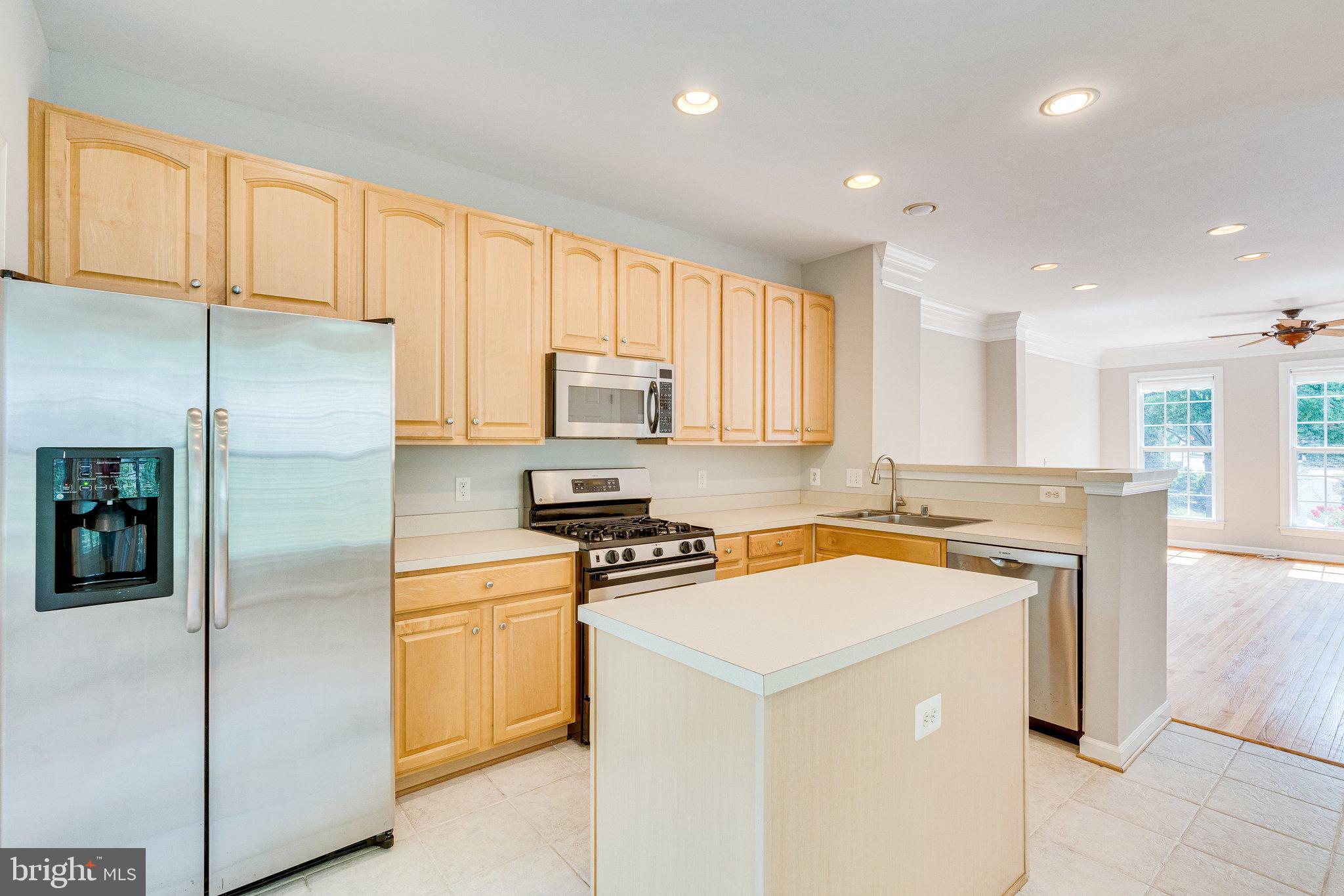 4170 Timber Log Way Fairfax, VA 22030 - Photo 12 of 33