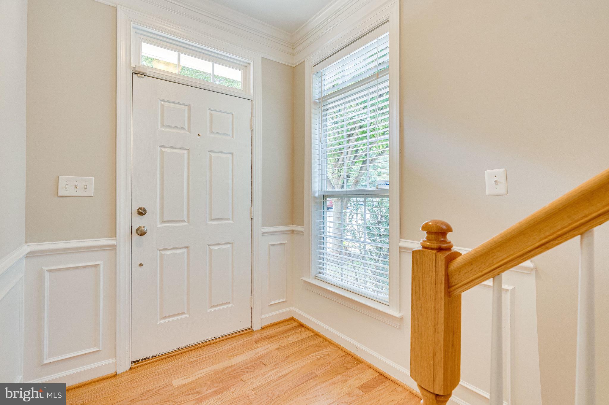 4170 Timber Log Way Fairfax, VA 22030 - Photo 3 of 33