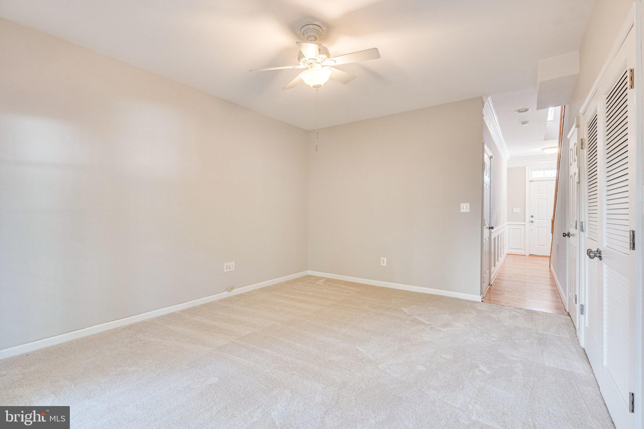 4170 Timber Log Way Fairfax, VA 22030 - Photo 25 of 33