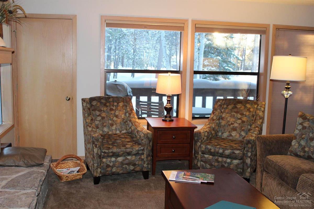57402 Beaver Ridge Loop Sunriver, OR 97707 - Photo 9 of 20 Gallery Image 9