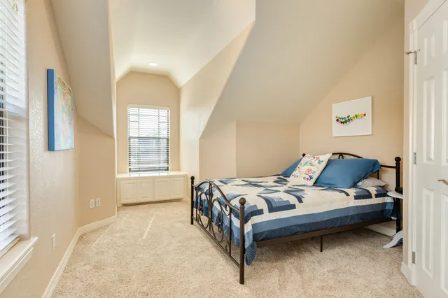 $925,000 | 203 Arrowhead Drive, Lake Jackson, TX 77566