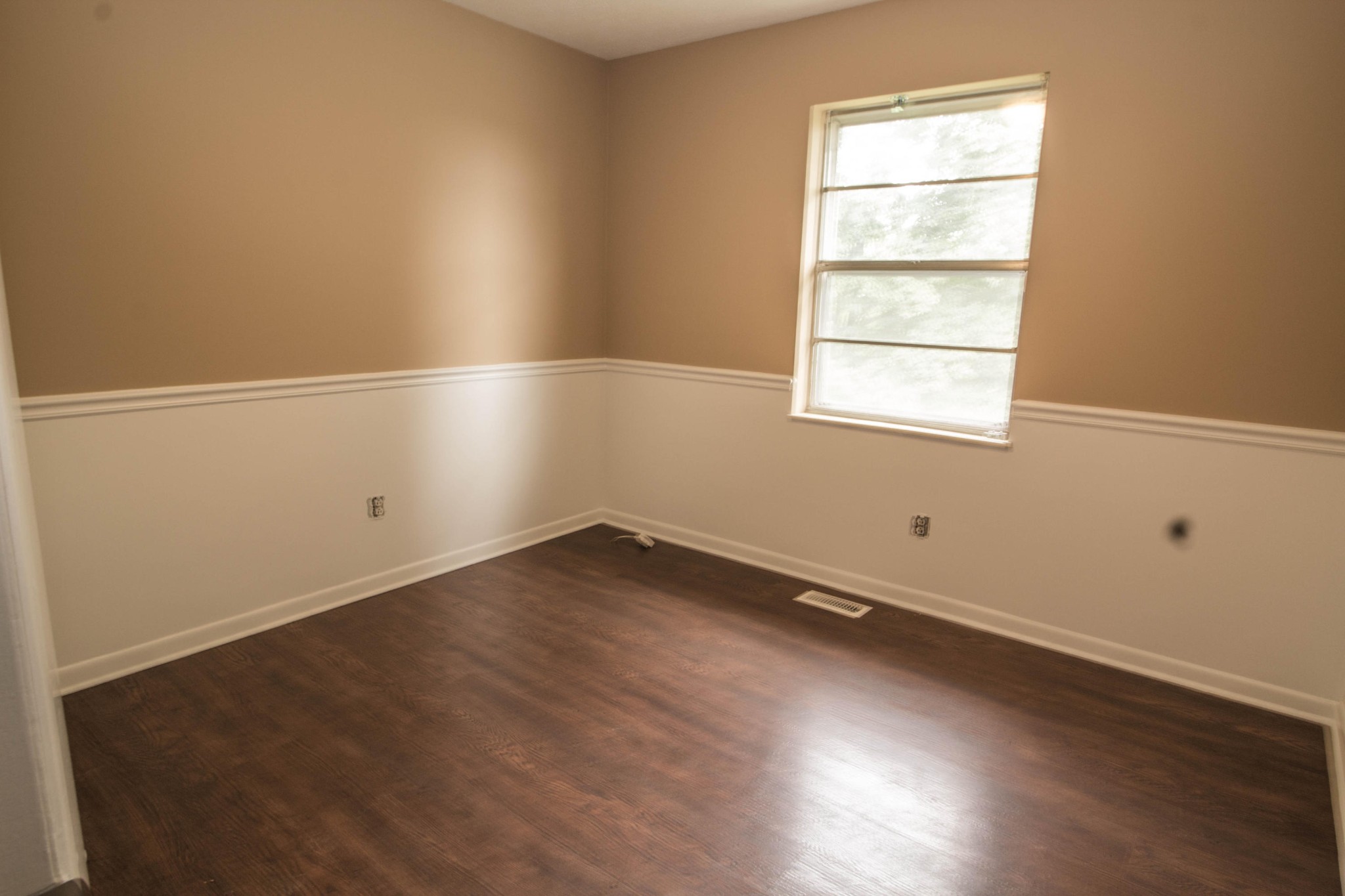 307 West Mountain View Road Corryton, TN 37721 - Photo 9 of 28 Gallery Image 9