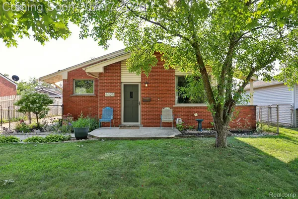 $275,000 | 8325 North Hubbard Street, Westland, MI 48185