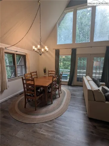 $325,000 | 370 Woodland Hills Drive, Elk Park, NC 28622