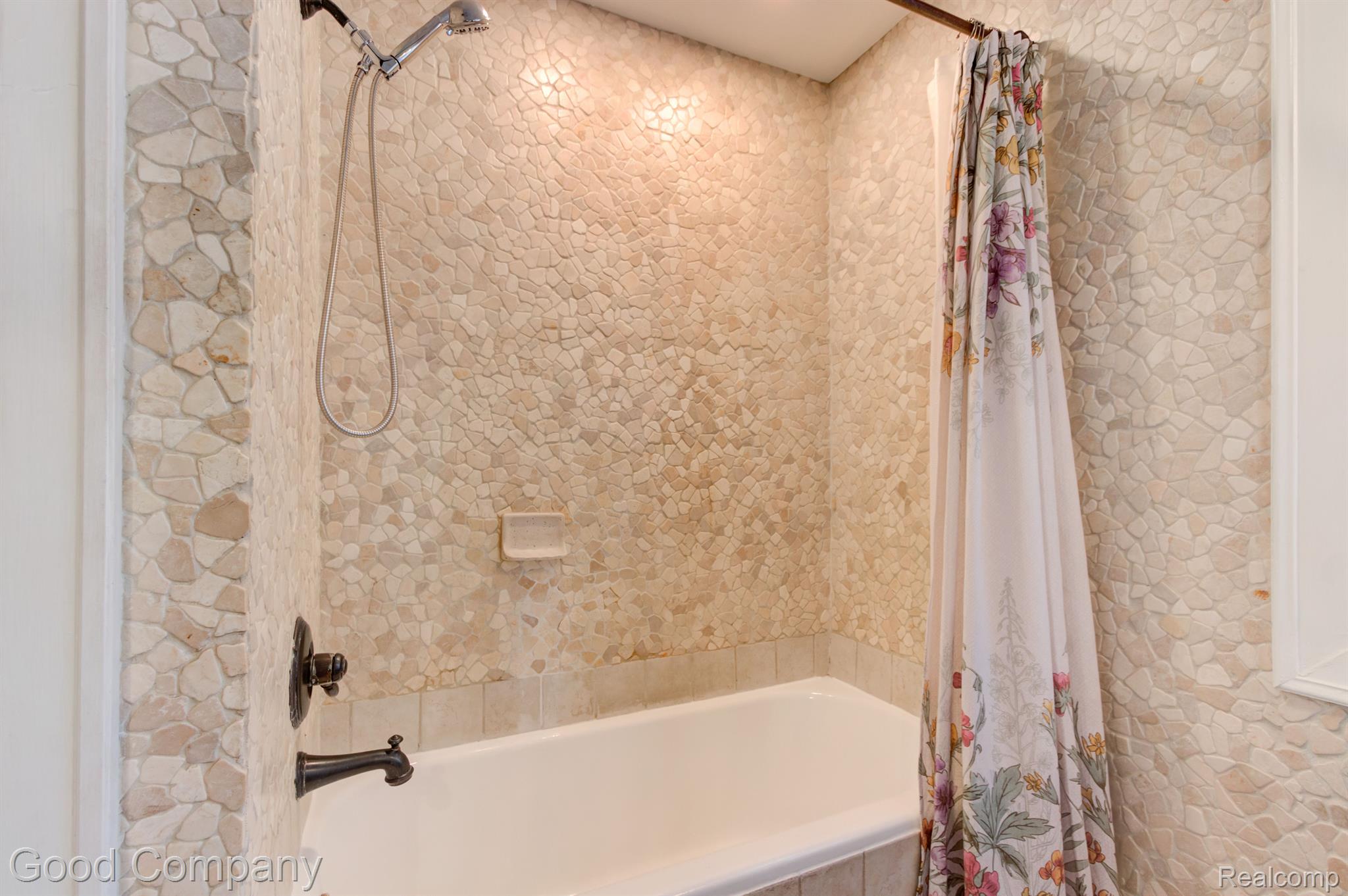 38 Wellesley Drive Pleasant Ridge, MI 48069 - Photo 35 of 57