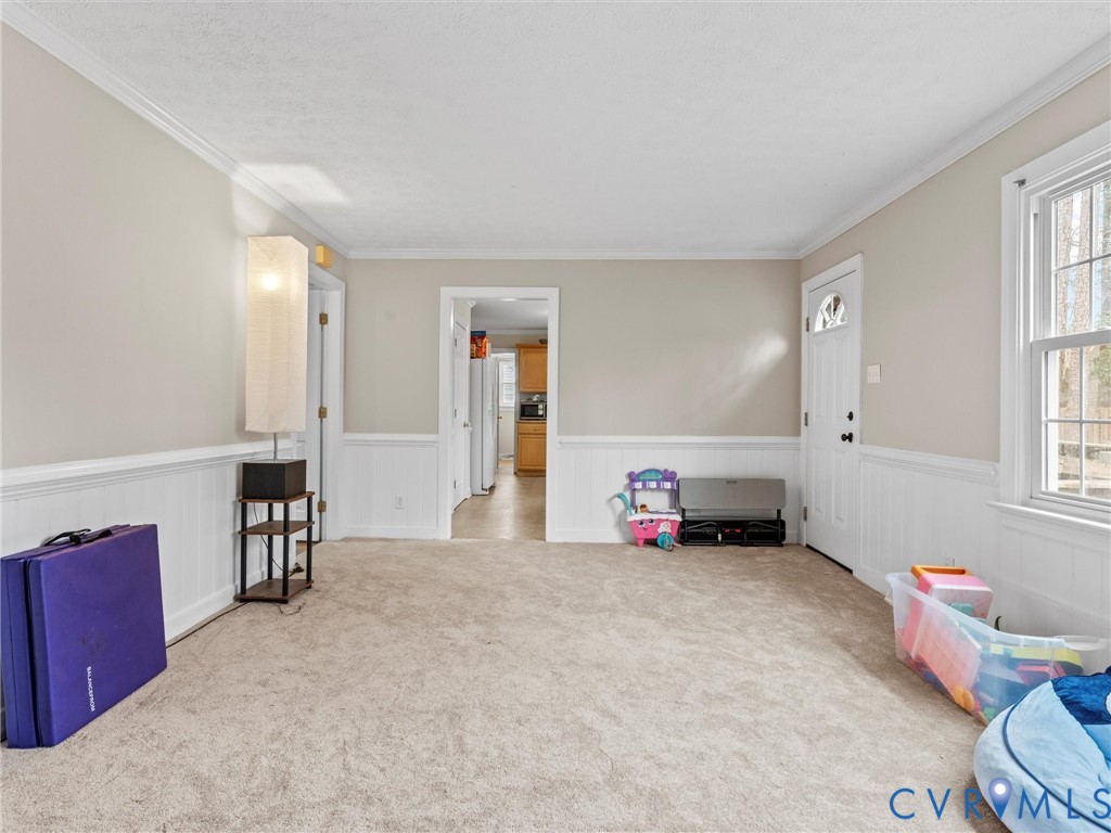5813 Bent Creek Road Midlothian, VA 23112 - Photo 11 of 50 a view of livingroom with furniture and windows