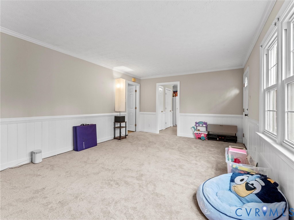 5813 Bent Creek Road Midlothian, VA 23112 - Photo 13 of 50 a living room with furniture and a couch