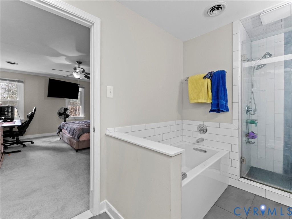 5813 Bent Creek Road Midlothian, VA 23112 - Photo 32 of 50 a bathroom with a sink and a mirror