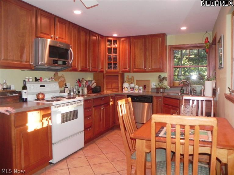 25897 Butternut Ridge Road North Olmsted, OH 44070 - Photo 6 of 18 Gallery Image 6